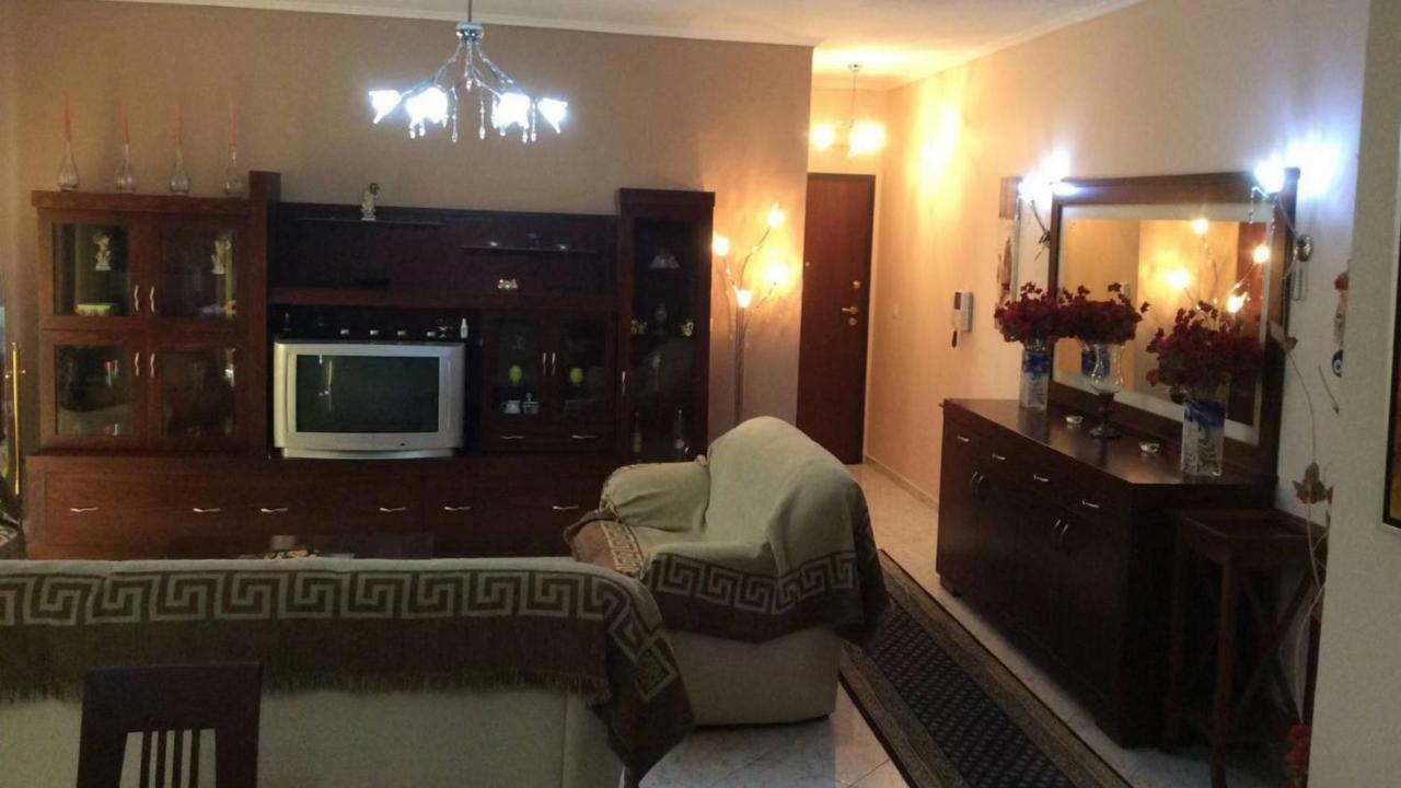 Third Floor Lux Apartment With Nice View 塞萨洛尼基 外观 照片