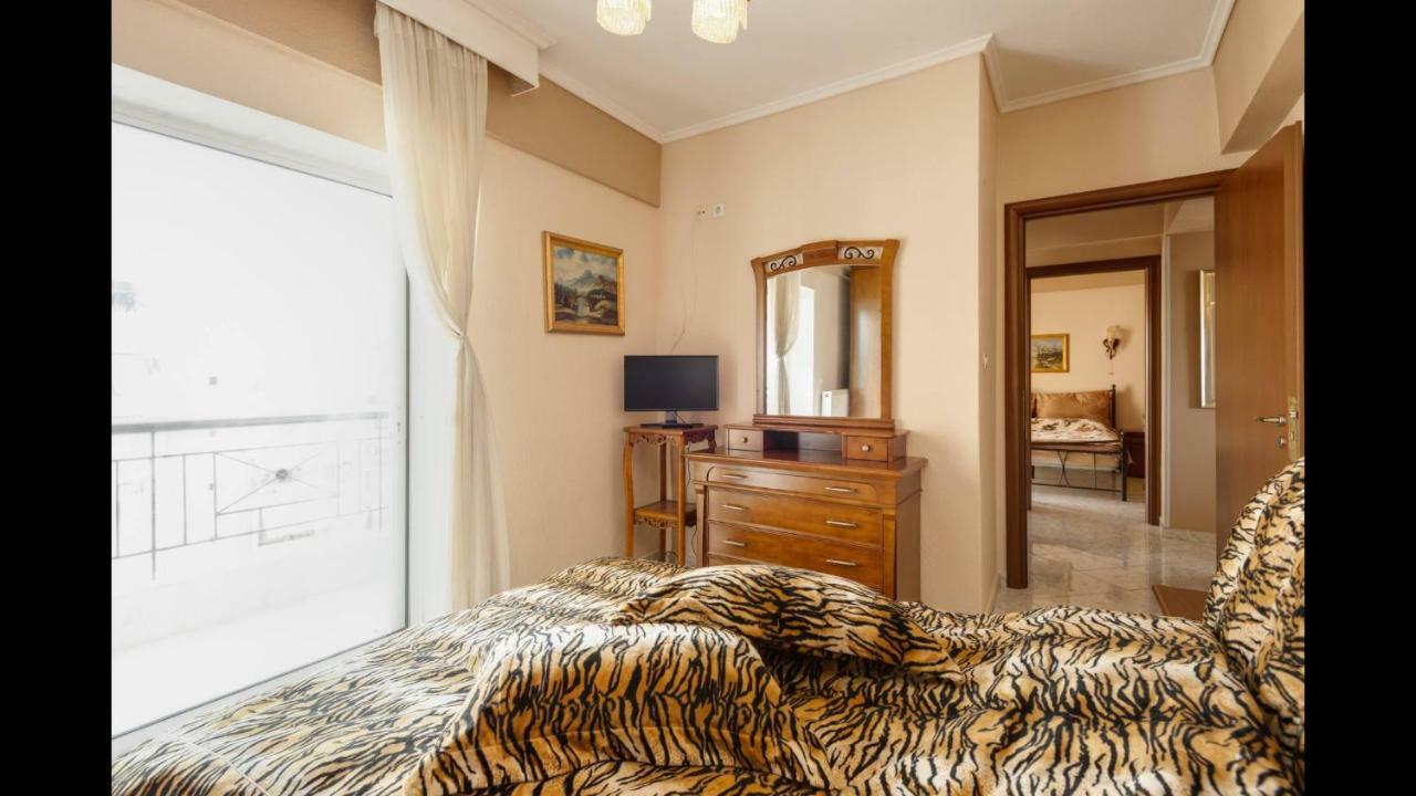 Third Floor Lux Apartment With Nice View 塞萨洛尼基 外观 照片