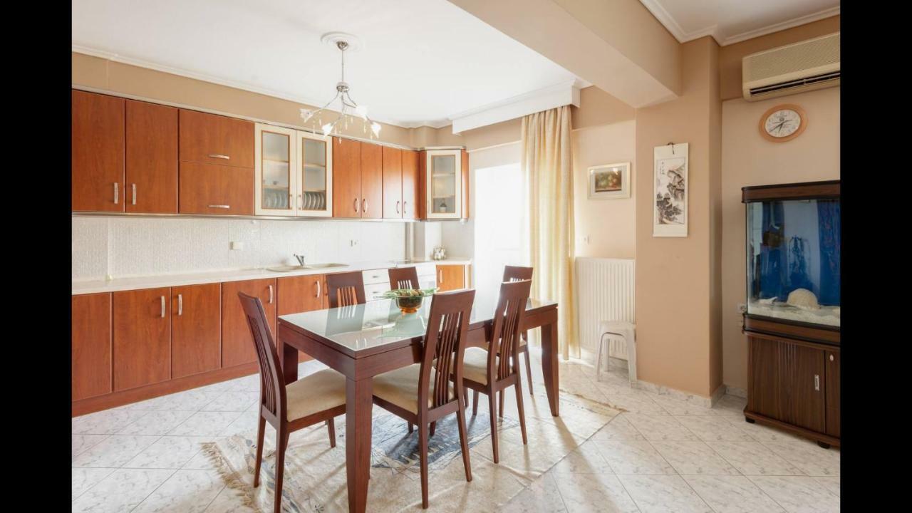 Third Floor Lux Apartment With Nice View 塞萨洛尼基 外观 照片