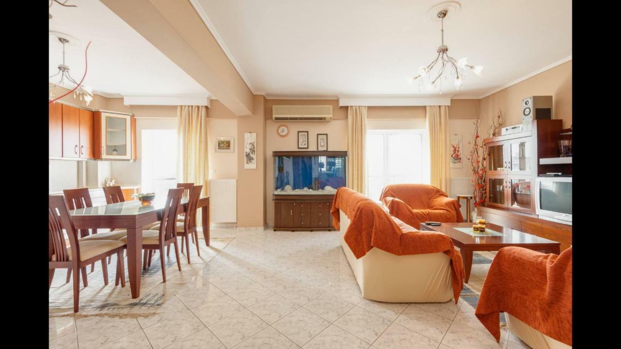 Third Floor Lux Apartment With Nice View 塞萨洛尼基 外观 照片